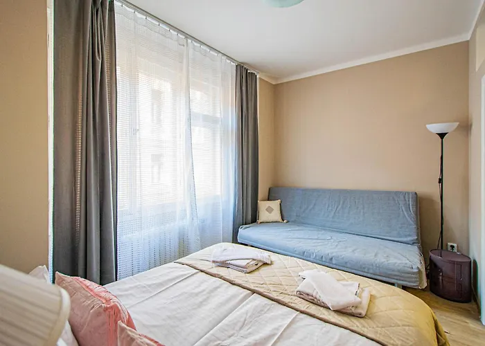Old Town Rybna Apt By Ruterra