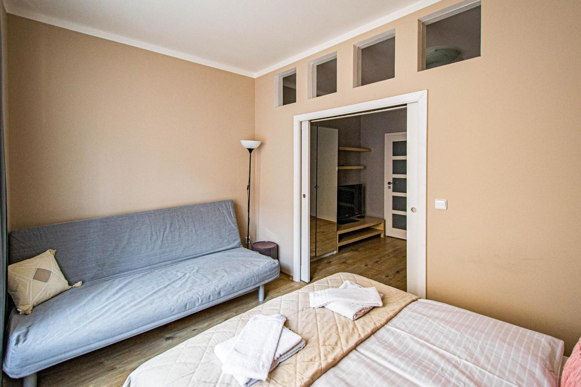 Old Town Rybna Apt By Ruterra Apartmán