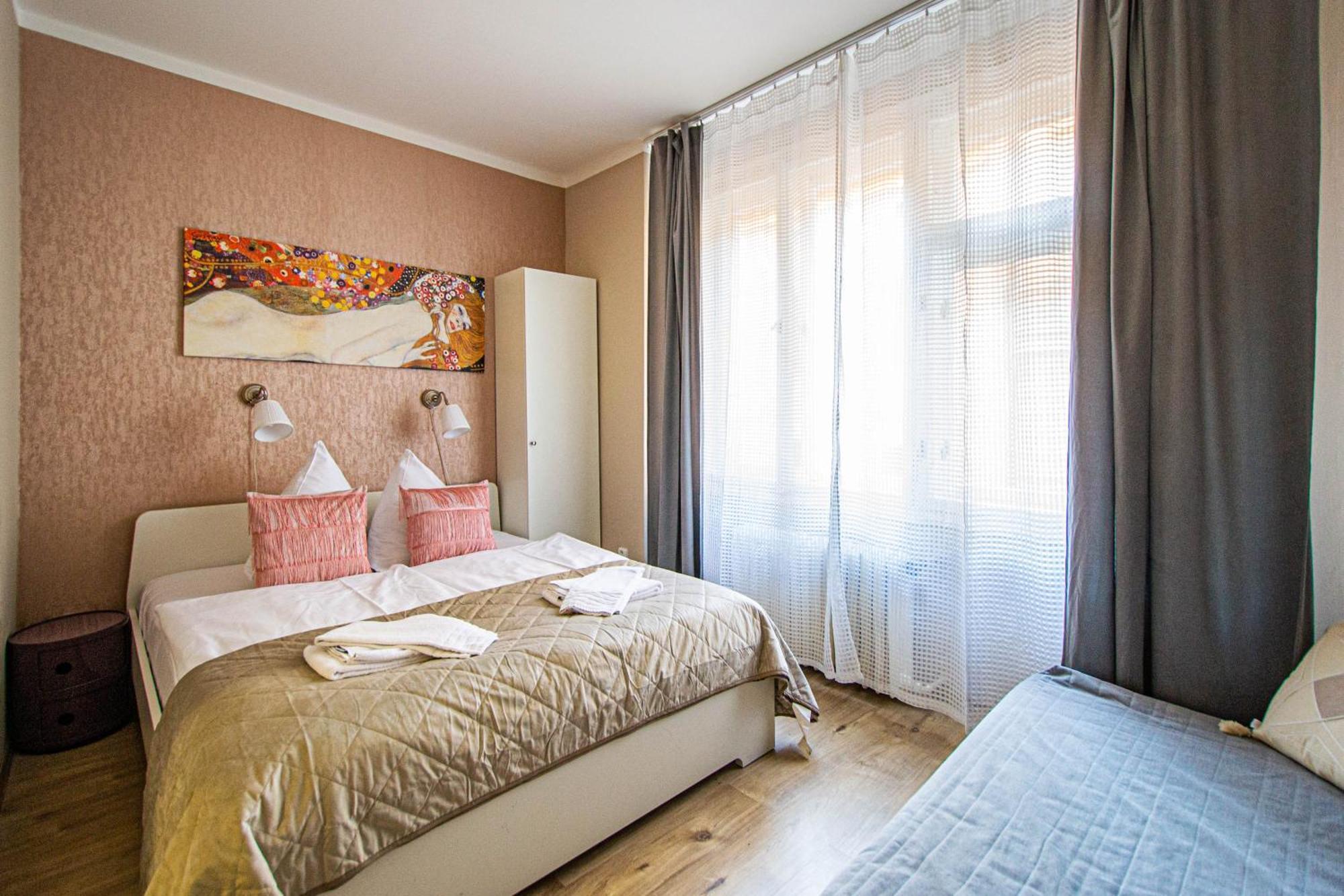 Old Town Rybna Apt By Ruterra Apartmán *